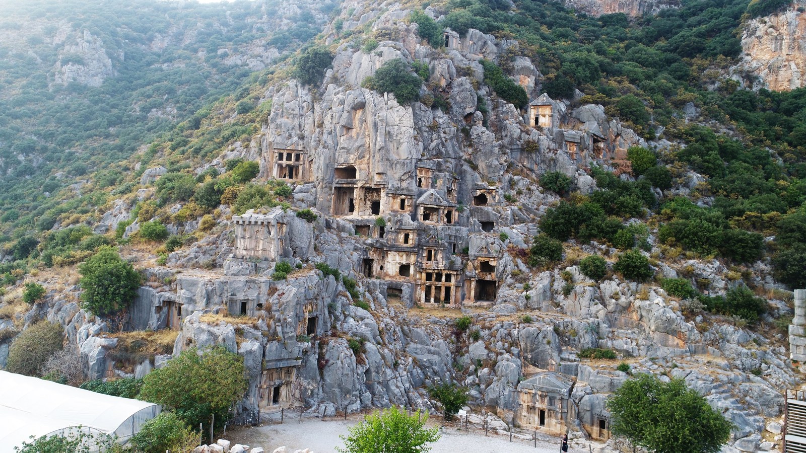 Ликийские скальные гробницы Миры в Демре